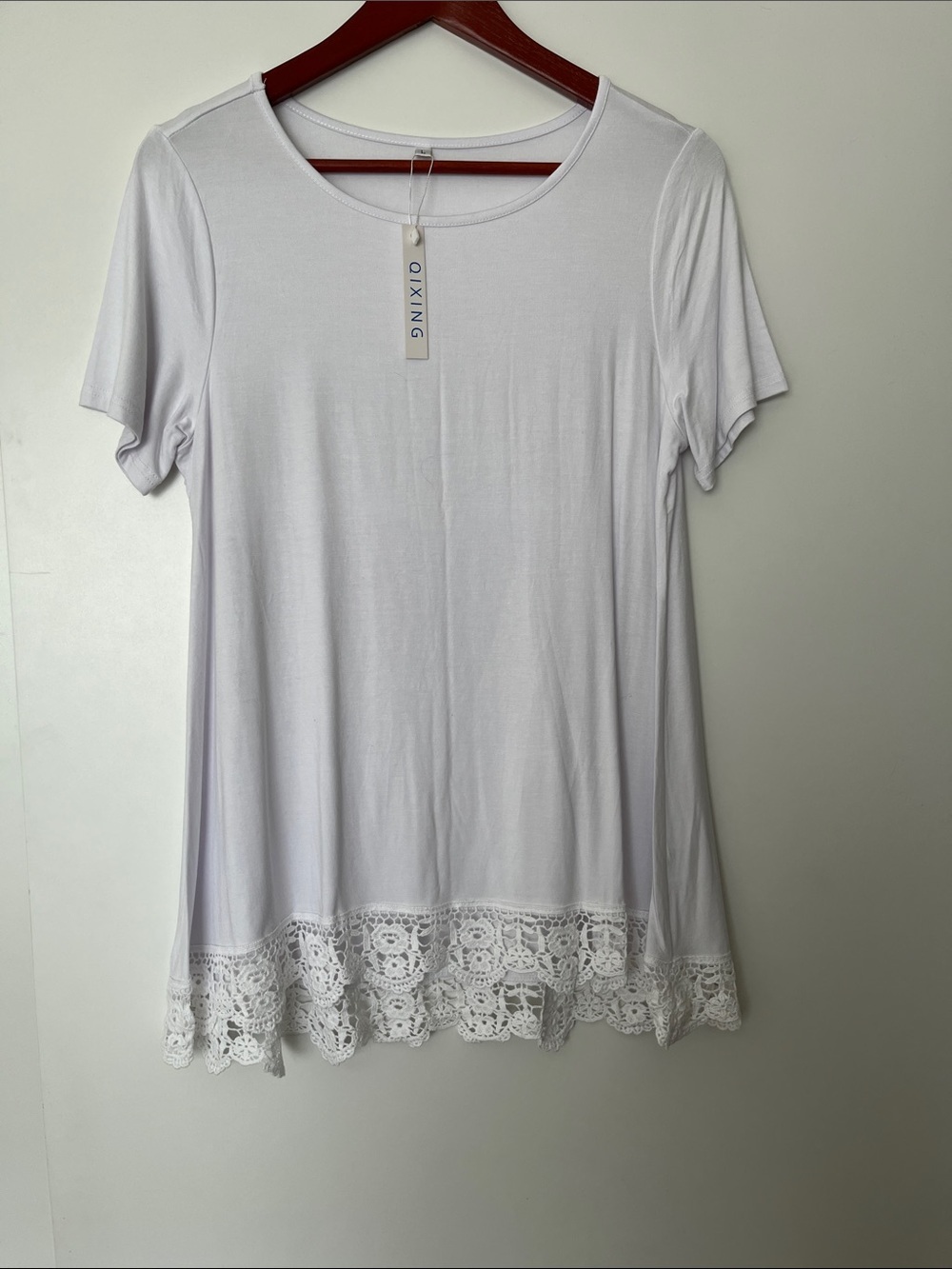 ❤️ 3 for $30 Item Qixing White Short-Sleeve Lace-Hem Tunic Top NWT - Picture 2 of 4